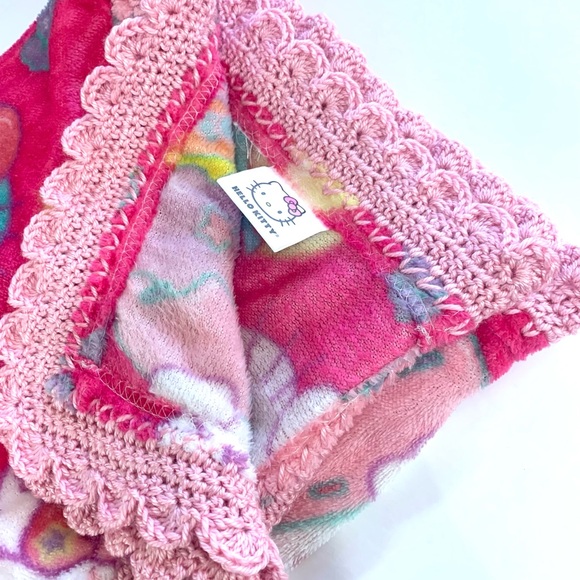 Hello Kitty and Melody Ice Cream Crochet Baby Youth Blanket Plush Set - 3 Piece - Picture 5 of 10